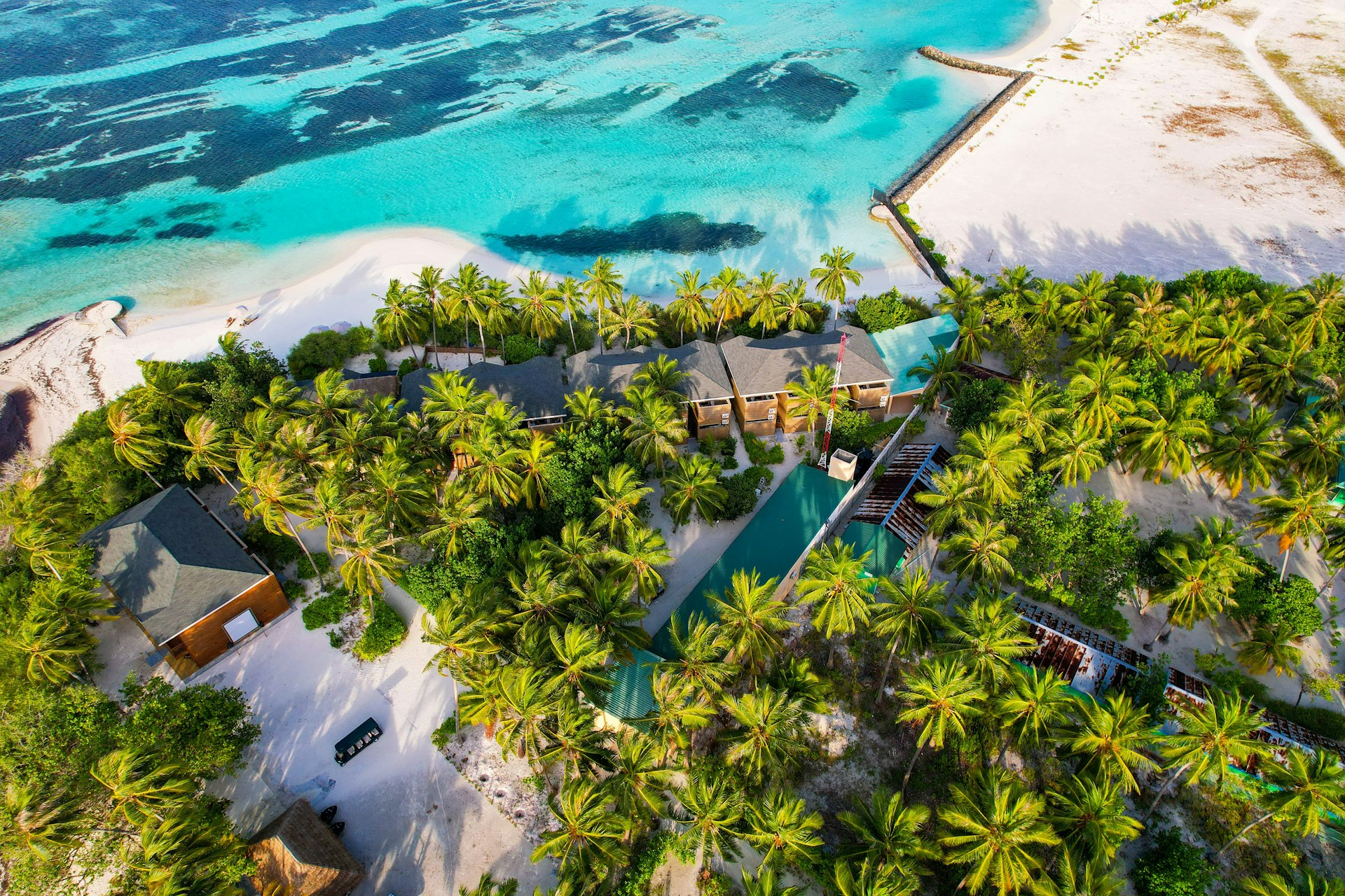 Discover the World's Finest Luxury Eco Resorts: Indulgence Meets Sustainability